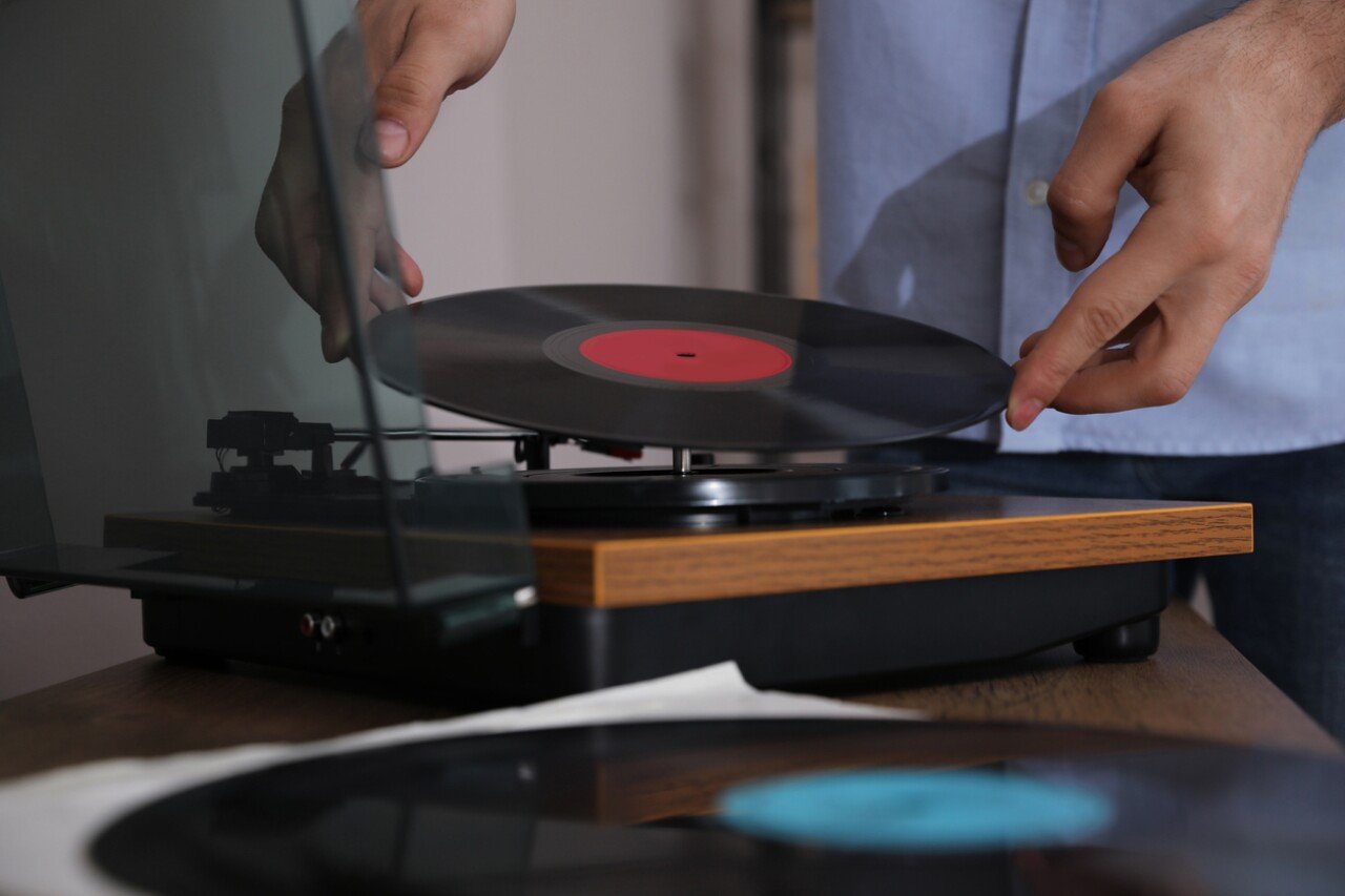 Los amantes del jazz vs el streaming: así sobrevive el vinilo