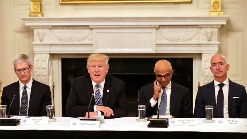 Bezos, Cook, Zuckerberg y CEO de TikTok confirman asistencia con Trump